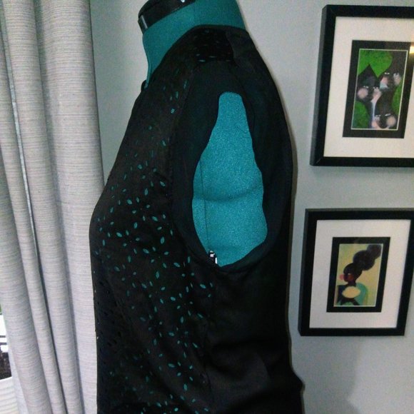 Vince Camuto Short-Sleeved Cutout Detail Blouse Sz S - Picture 6 of 15